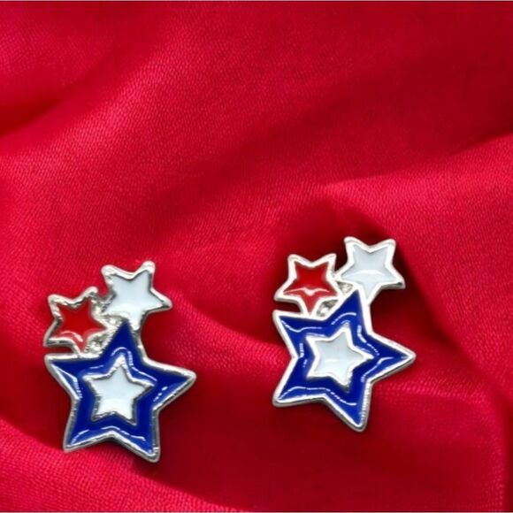 Star-Shaped American Flag Earrings Stud Post Pierced Patriotic Jewelry America - Picture 4 of 5